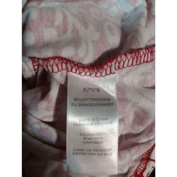 Curves Red Floral V-Neck Short Sleeve Top - Picture 6 of 7